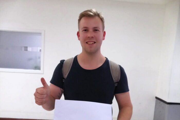 025 2019-19 Tommy 8q7kx