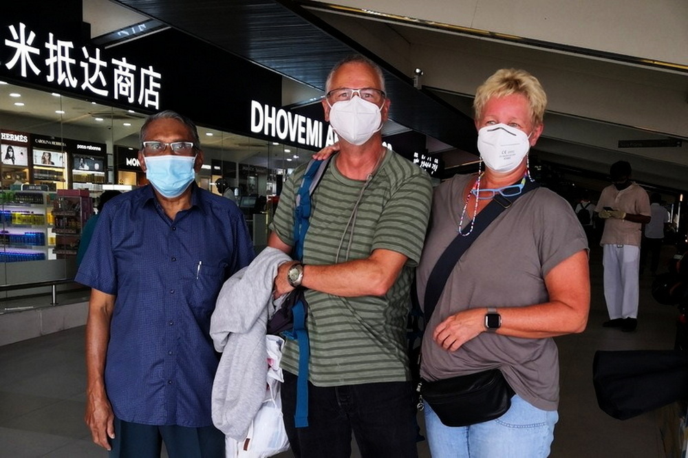 027 2020-11 Remo 8q7rm